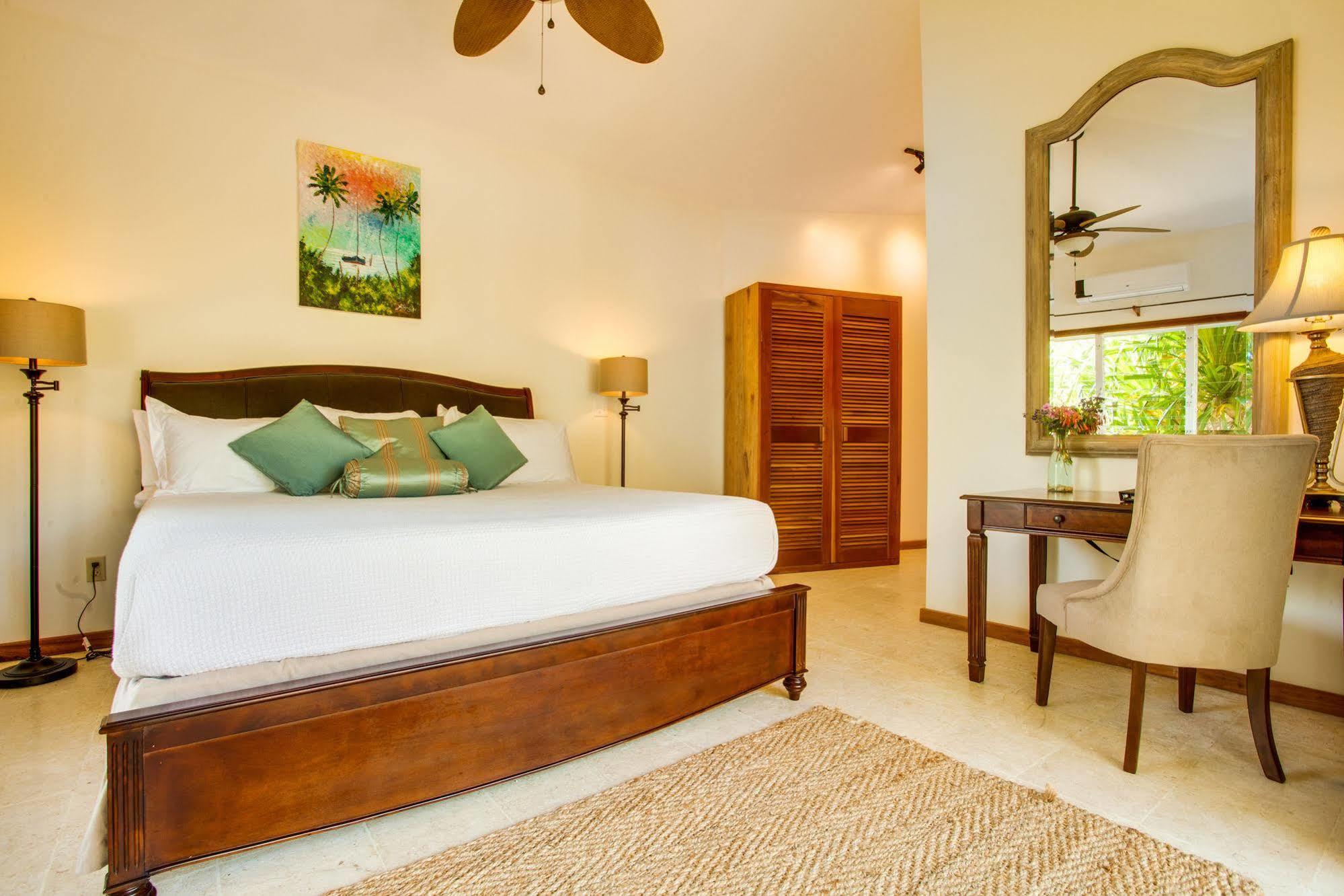 Hatchet Caye Island Resort (Adults Only) Placencia Екстер'єр фото